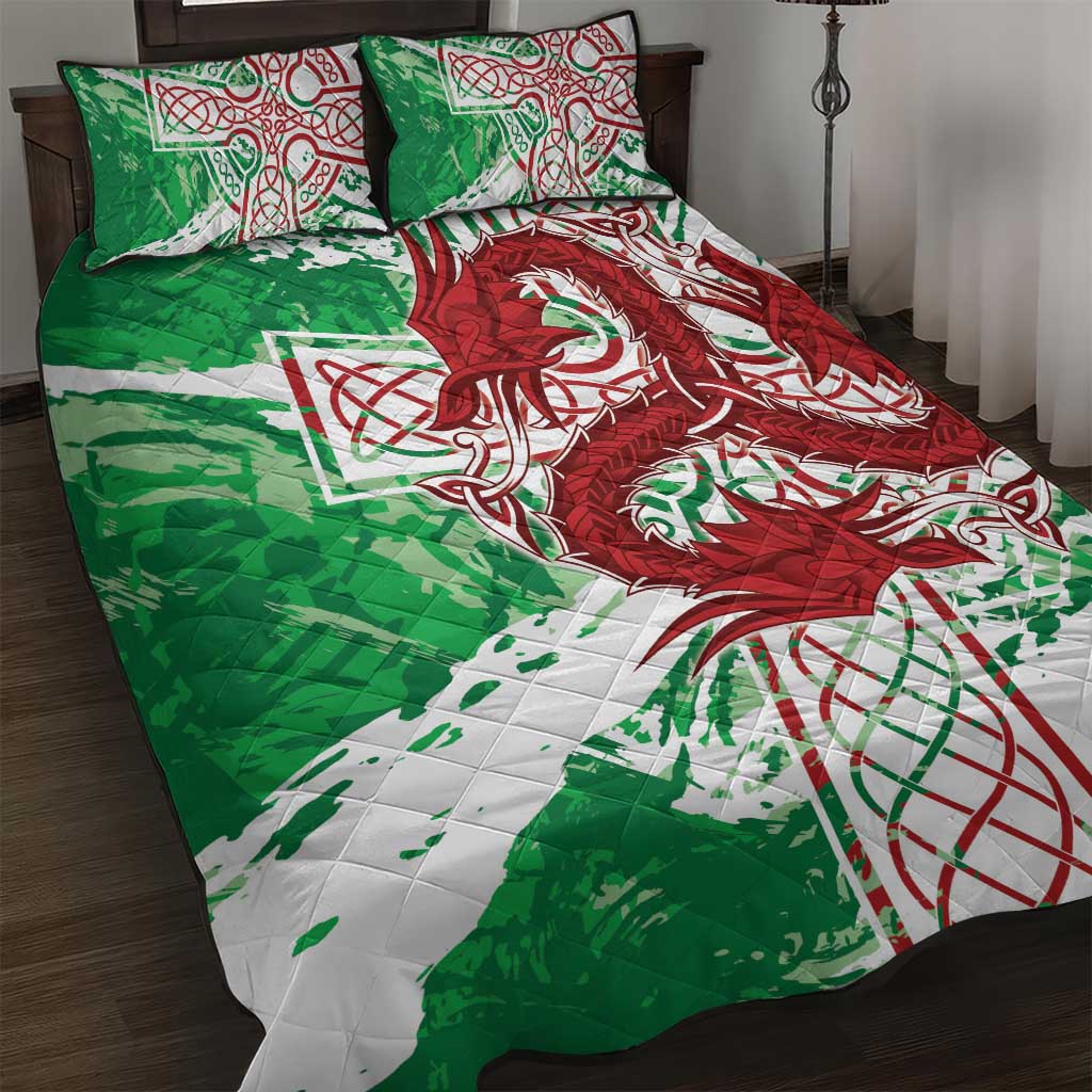 Wales Cymru Am Byth Quilt Bed Set Celtic Dragon Triskelion - Wonder Print Shop