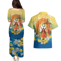Sverige Glad Midsommar Couples Matching Puletasi and Hawaiian Shirt Majstang Dancing