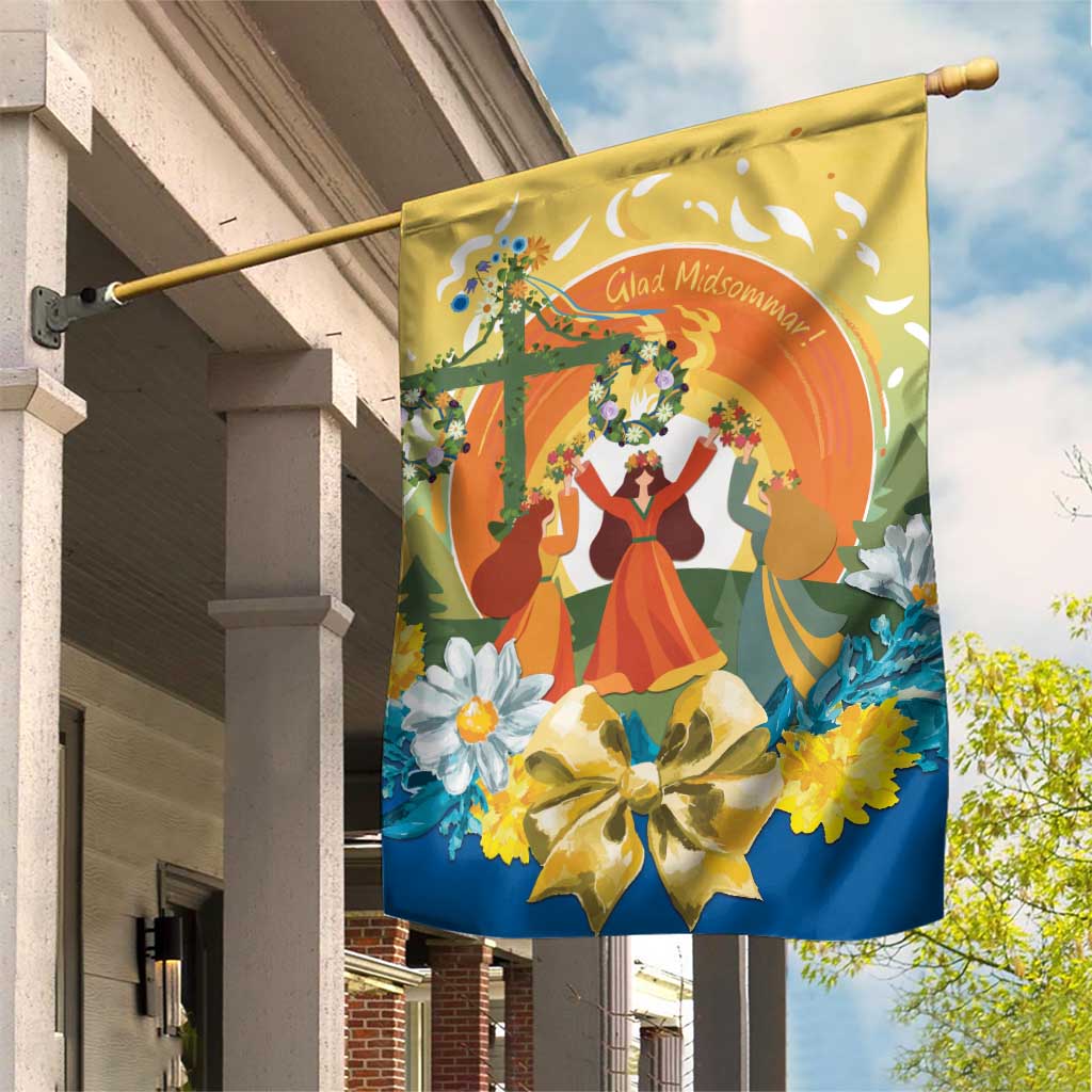 Sverige Glad Midsommar Garden Flag Majstang Dancing