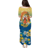 Sverige Glad Midsommar Puletasi Majstang Dancing