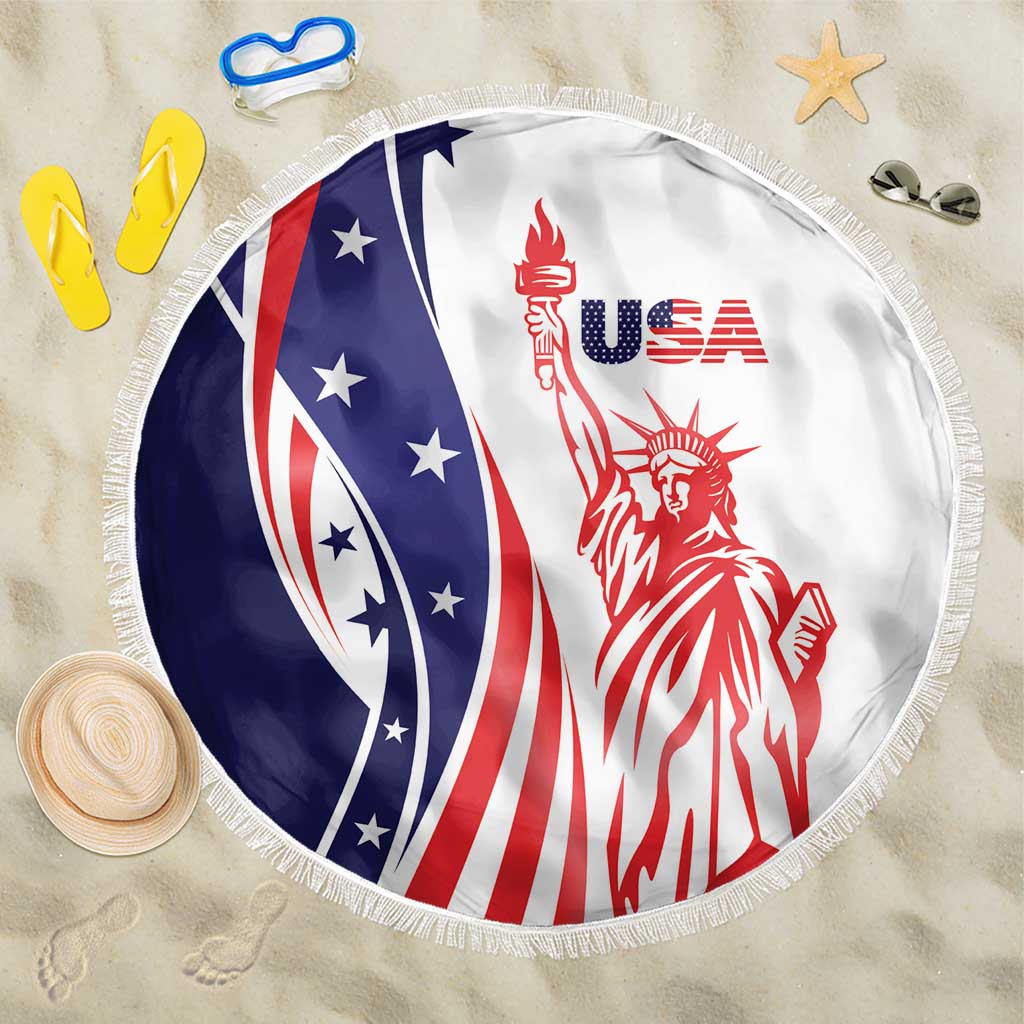 Fourth Of July USA Beach Blanket American Dream - Statue Of Liberty