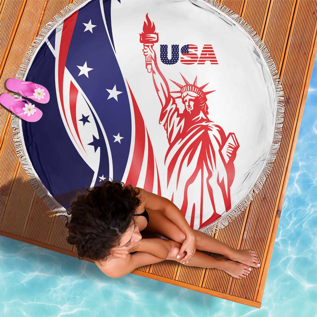 Fourth Of July USA Beach Blanket American Dream - Statue Of Liberty