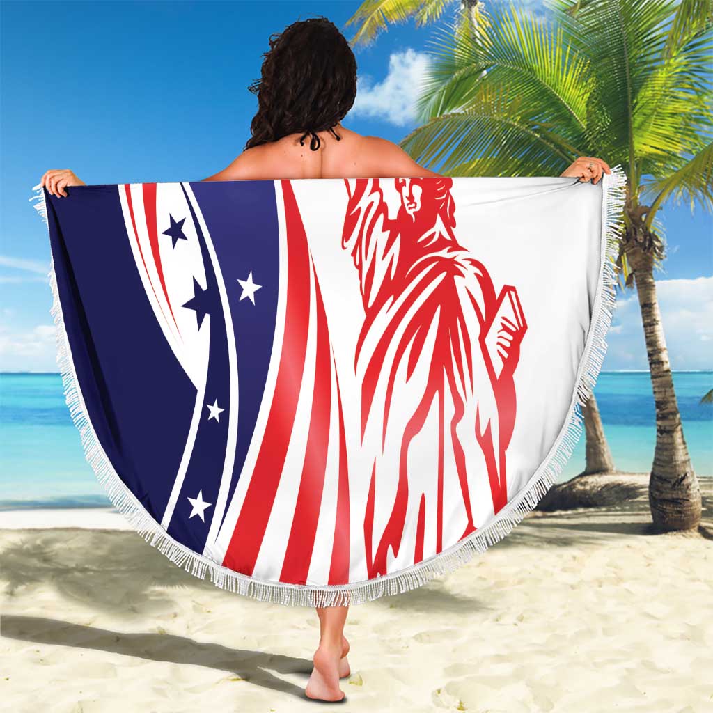 Fourth Of July USA Beach Blanket American Dream - Statue Of Liberty
