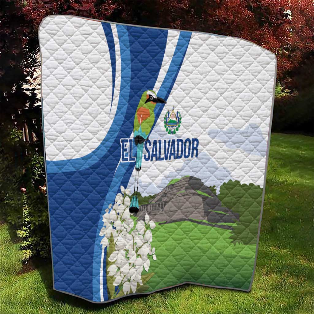 El Salvador Tazumal Quilt Flor de Izote with Torogoz Bird - Wonder Print Shop