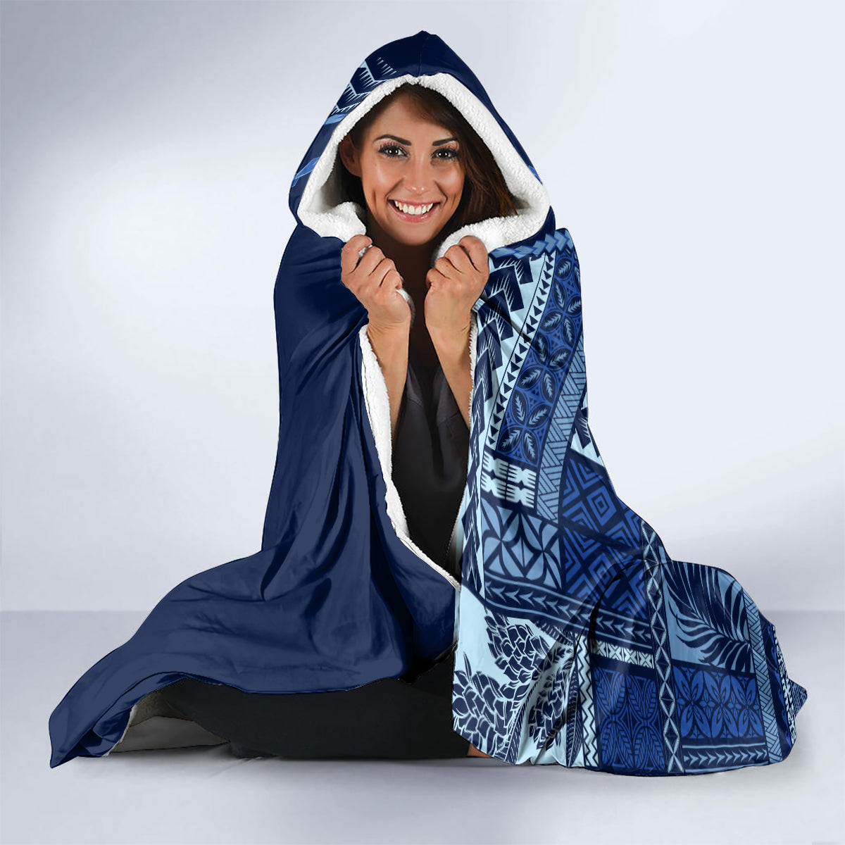 samoa-siapo-motif-hooded-blanket-classic-style-bue-ver