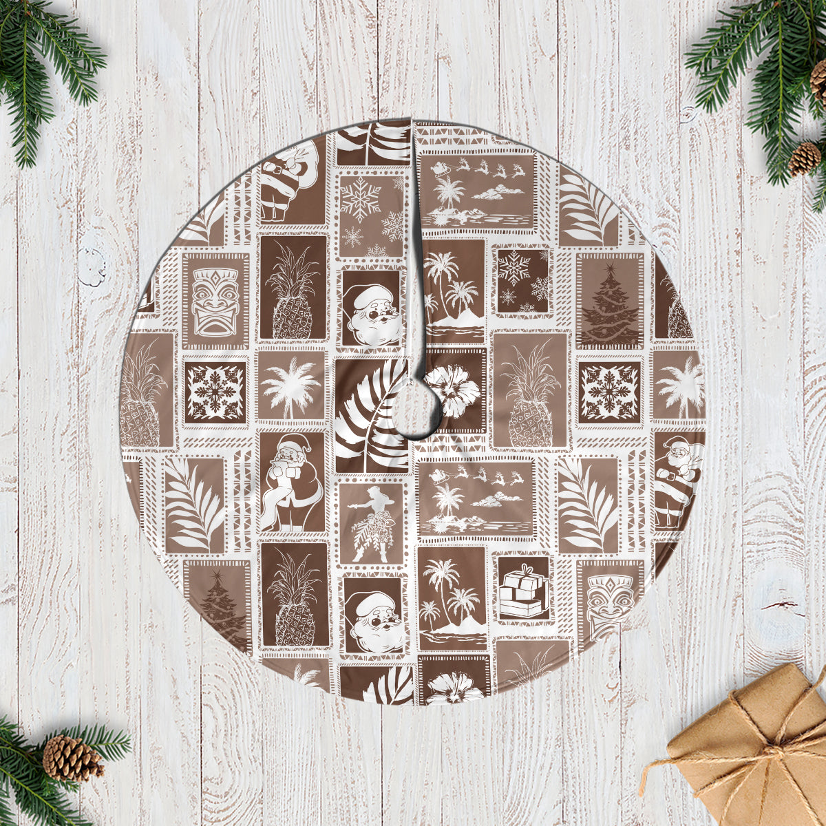 Hawaii Christmas Tree Skirt Retro Patchwork - Brown - Wonder Print Shop