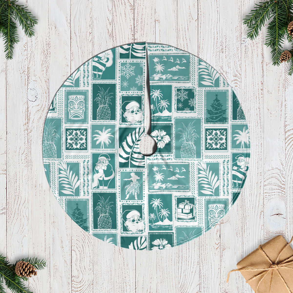 Hawaii Christmas Tree Skirt Retro Patchwork - Teal - Wonder Print Shop