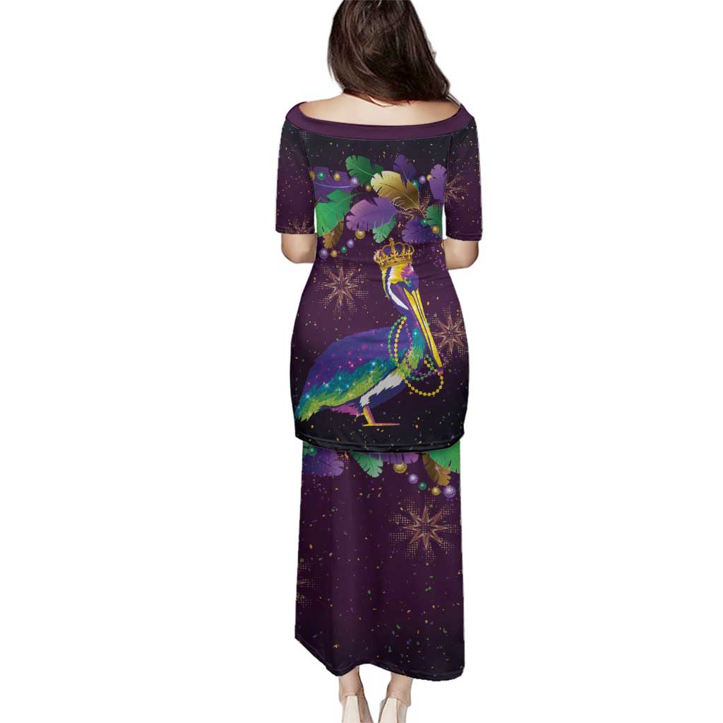Faux Glitter Funny Mardi Gras Pelican Family Matching Puletasi and Hawaiian Shirt Party Vibes - Wonder Print Shop