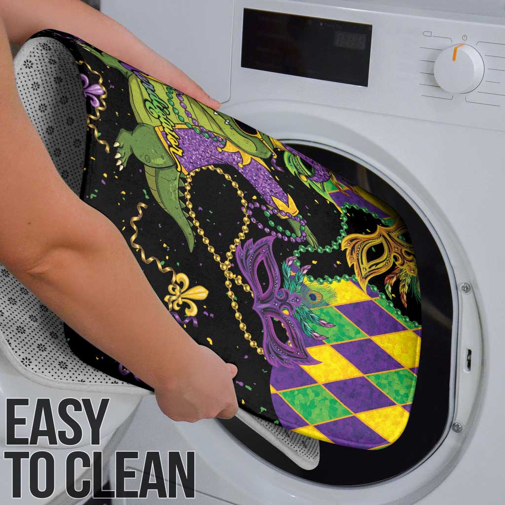 Mardi Gras Alligator Bathroom Set Mardigator On Tuesdays We Wear Beads - Wonder Print Shop