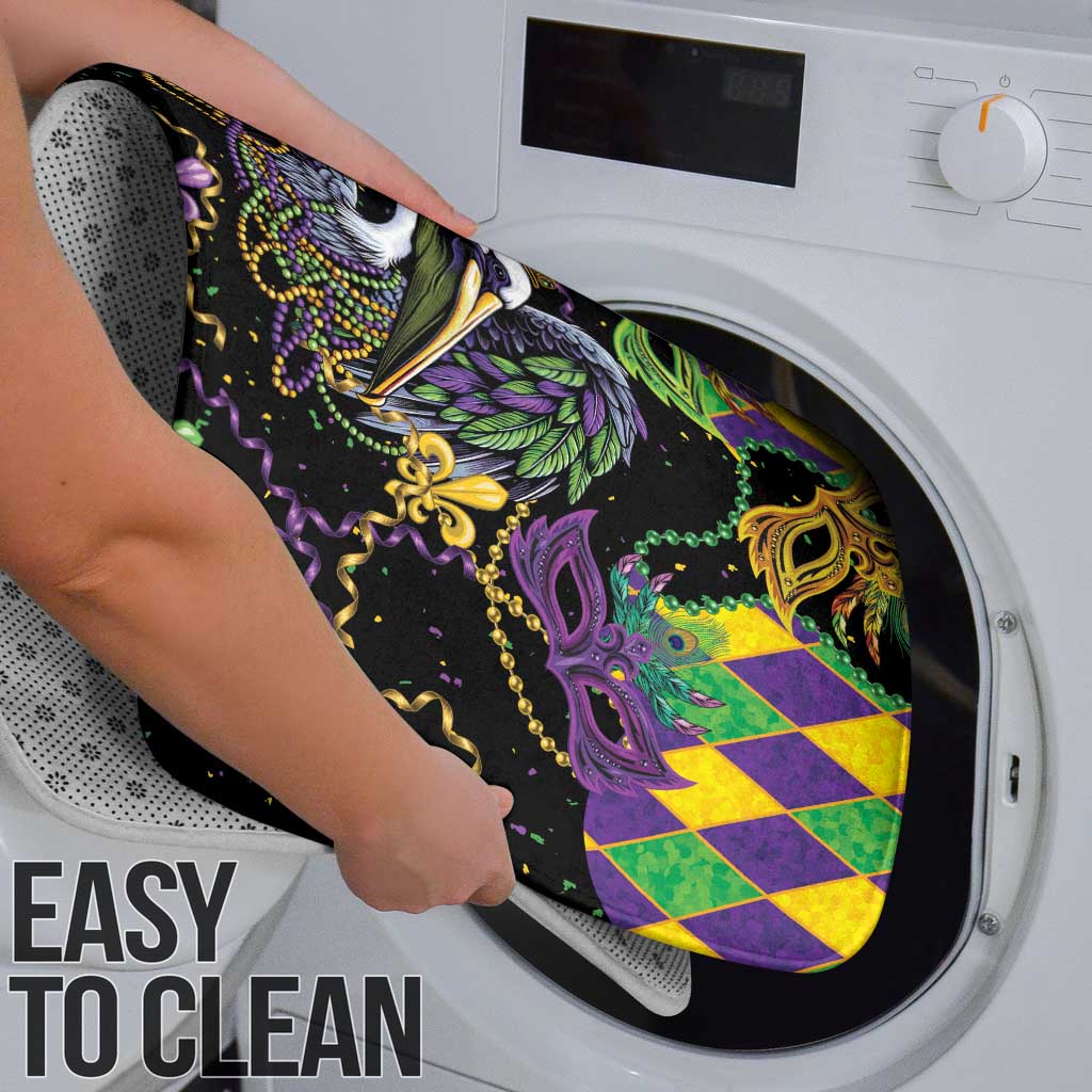 Mardi Gras Pelican Bathroom Set On Tuesdays We Wear Beads - Wonder Print Shop