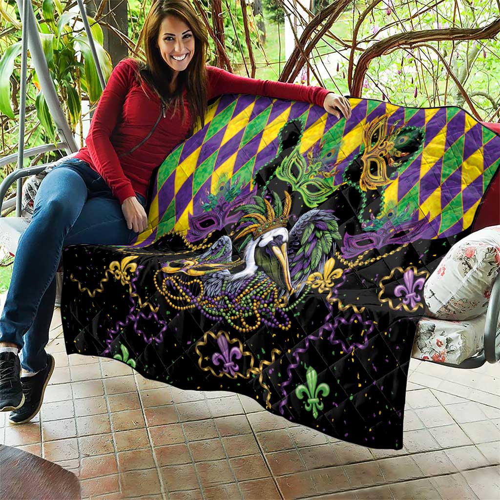 Mardi Gras Pelican Quilt On Tuesdays We Wear Beads - Wonder Print Shop