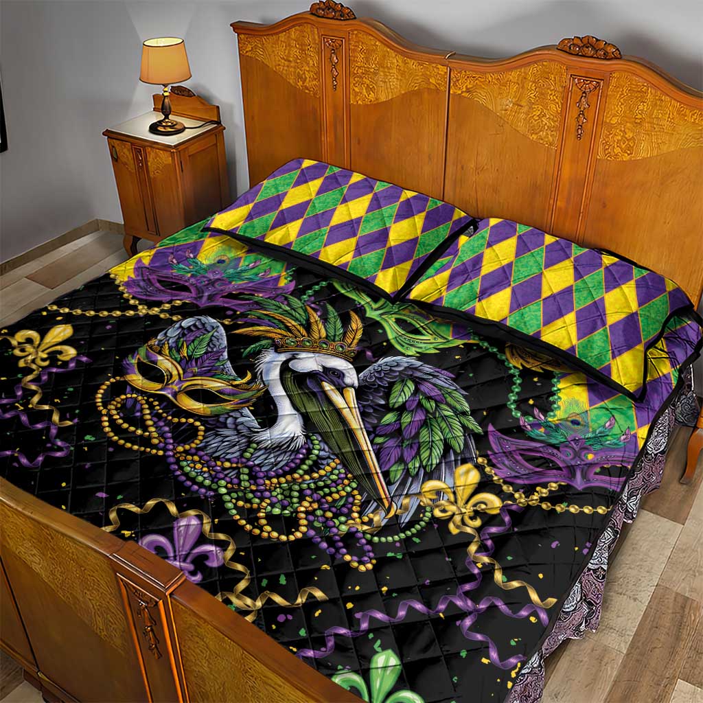 Mardi Gras Pelican Quilt Bed Set On Tuesdays We Wear Beads - Wonder Print Shop