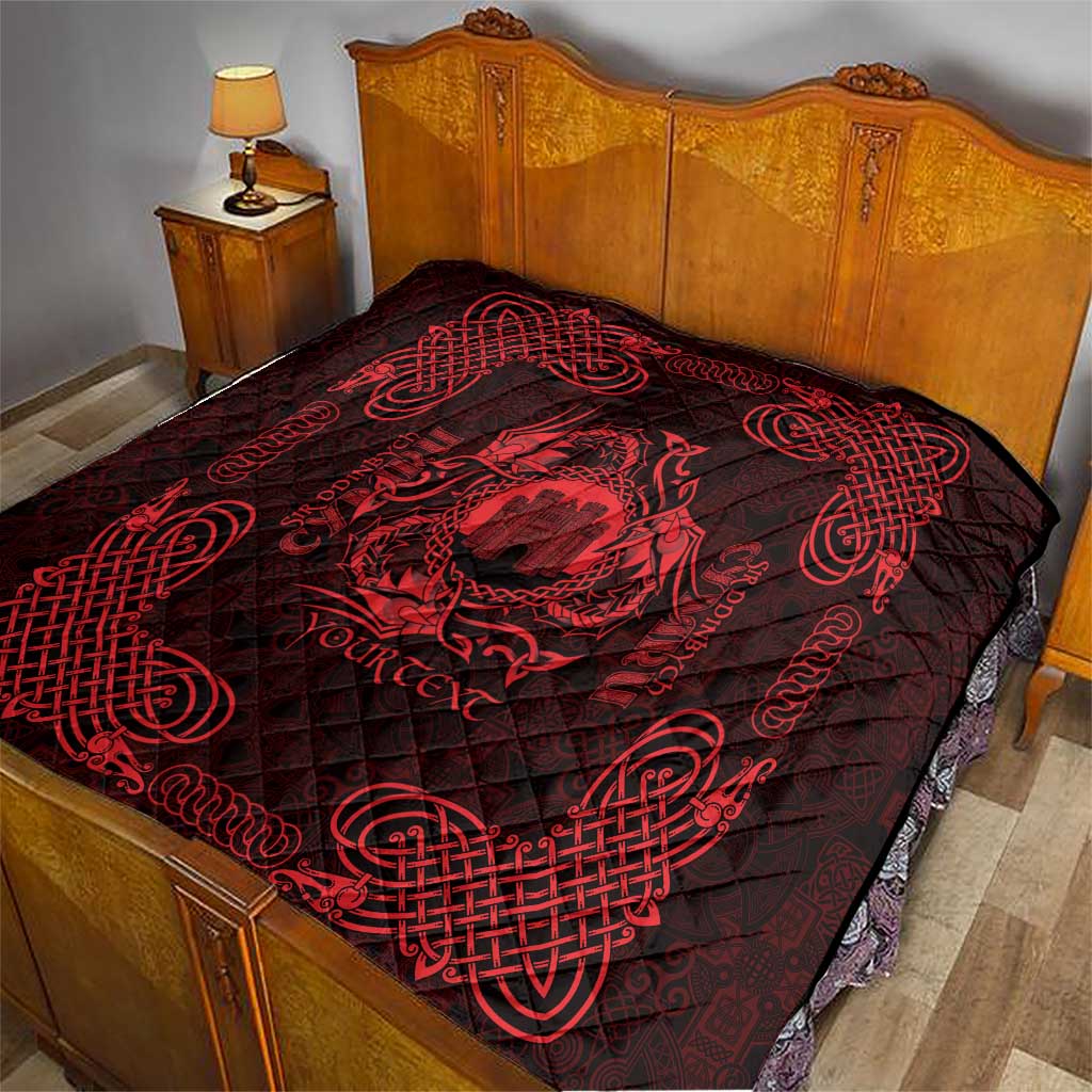 Personalized Denbighshire Sir Ddinbych Quilt Red Gatehouse Denbigh Castle Celtic-inspired - Wonder Print Shop