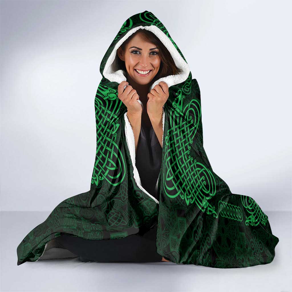 Personalized Monmouthshire Sir Fynwy Hooded Blanket Green Fleur-de-lis Celtic-inspired - Wonder Print Shop