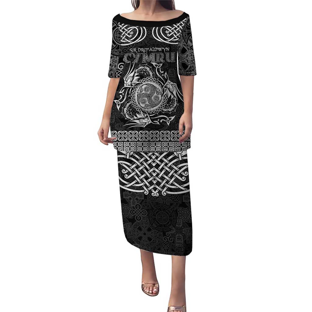 Personalized Montgomeryshire Sir Drefaldwyn Puletasi Black Water Triskele Celtic-inspired - Wonder Print Shop