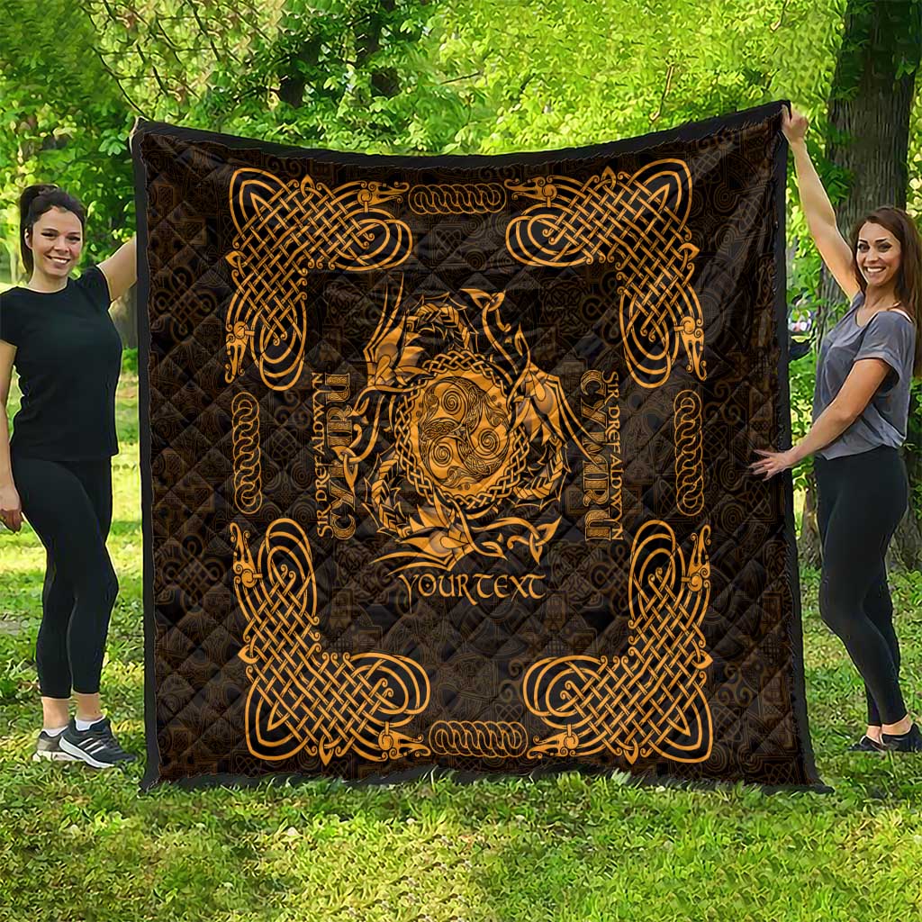 Personalized Montgomeryshire Sir Drefaldwyn Quilt Gold Water Triskele Celtic-inspired - Wonder Print Shop