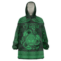Personalized Radnorshire Sir Faesyfed Wearable Blanket Hoodie Green Oak Tree Of Life Celtic-inspired - Wonder Print Shop