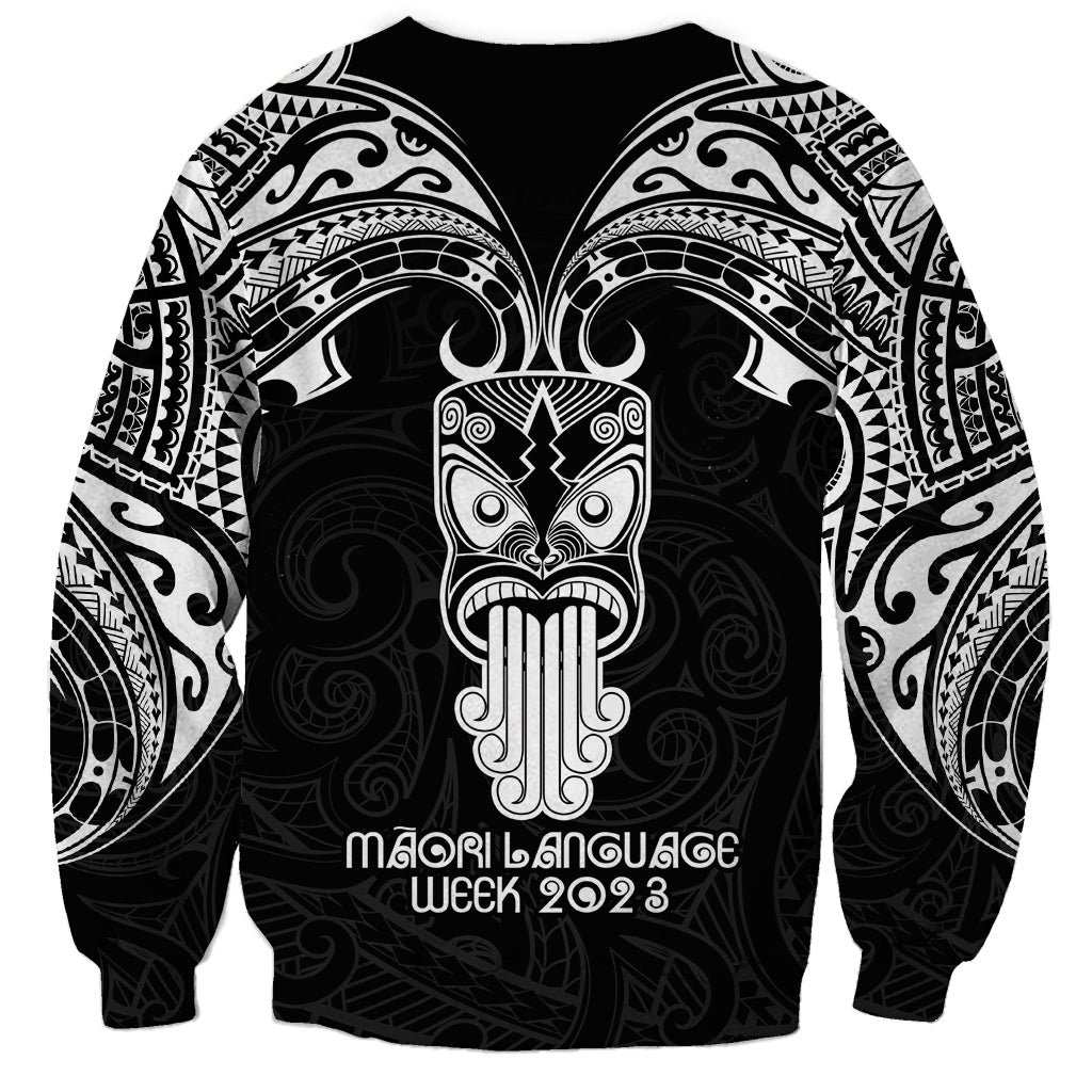 New Zealand Te Reo Maori Sweatshirt Kia Kaha Maori Language Week Black Style - Wonder Print Shop