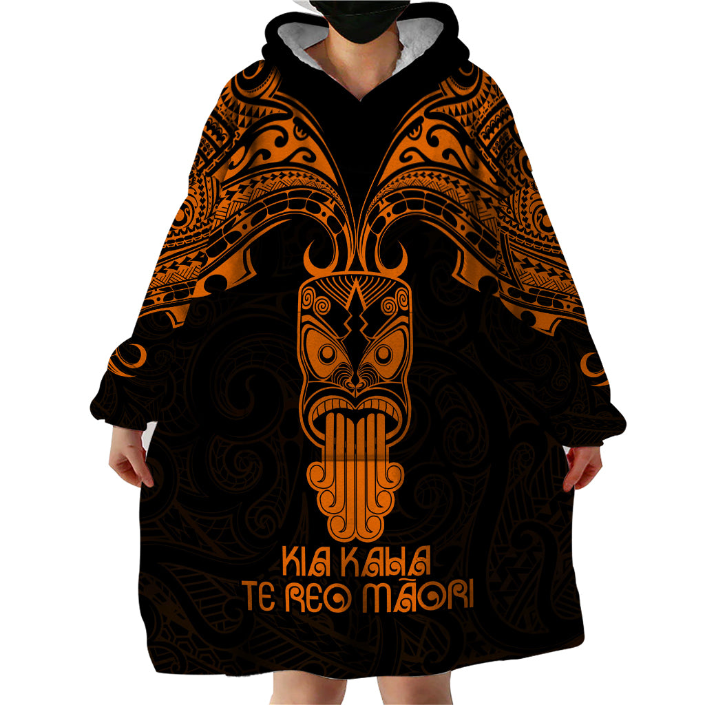 Personalised New Zealand Te Reo Maori Wearable Blanket Hoodie Kia Kaha Maori Language Week Gold Style - Wonder Print Shop
