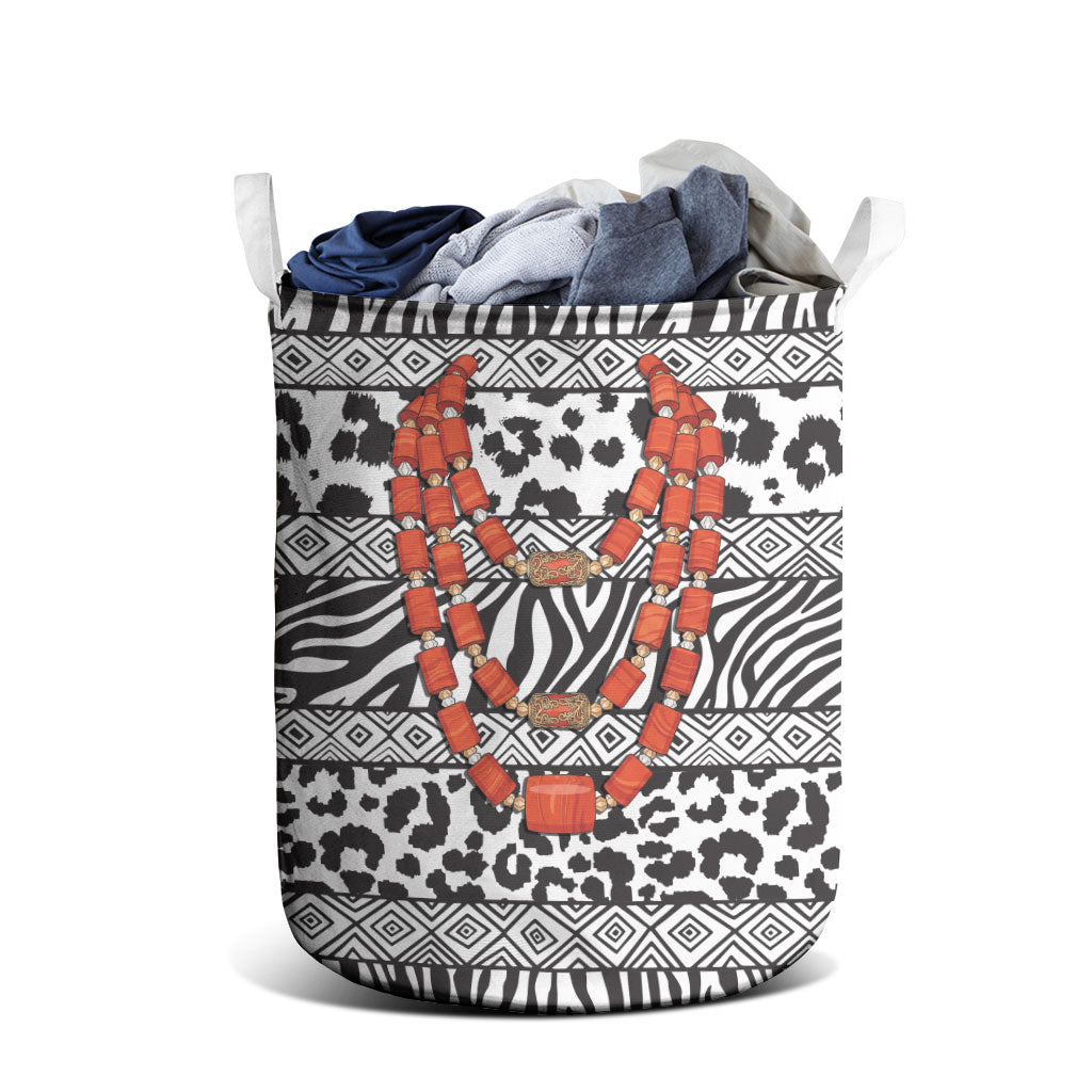 Nigeria Traditional Coral Bead Attire Laundry Basket African Tribal Element Wild Animal Skins