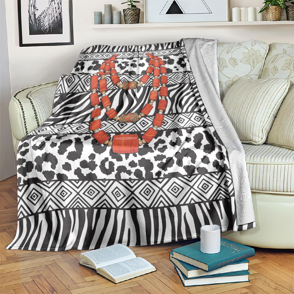 Nigeria Traditional Coral Bead Attire Blanket African Tribal Element Wild Animal Skins