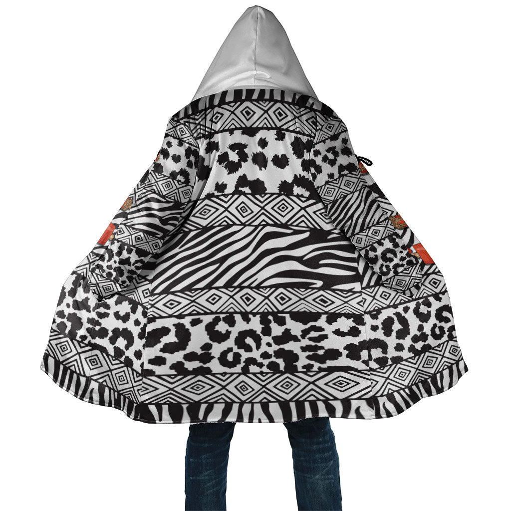 Nigeria Traditional Coral Bead Attire Cloak African Tribal Element Wild Animal Skins