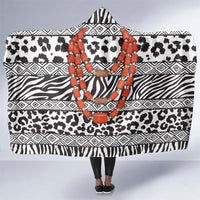 Nigeria Traditional Coral Bead Attire Hooded Blanket African Tribal Element Wild Animal Skins