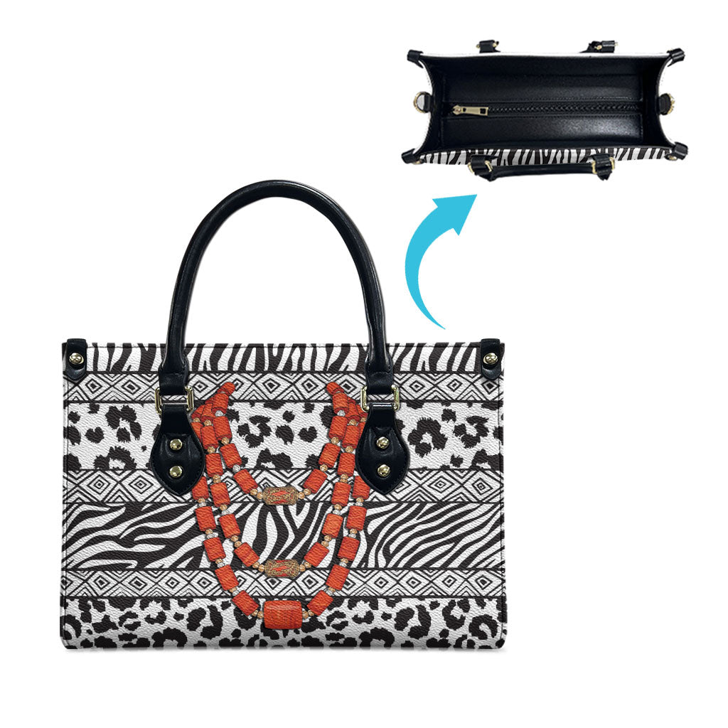 Nigeria Traditional Coral Bead Attire Leather Bag African Tribal Element Wild Animal Skins