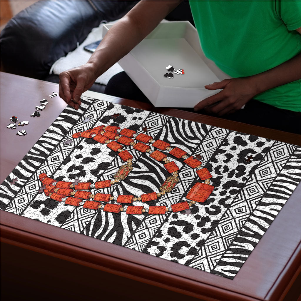 Nigeria Traditional Coral Bead Attire Puzzle African Tribal Element Wild Animal Skins