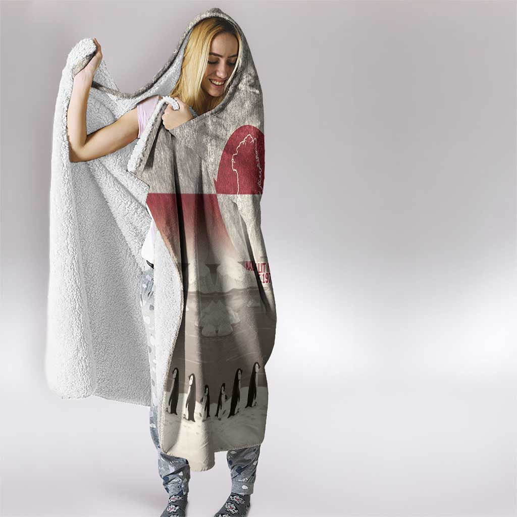 Greenland Flag Vintage Hooded Blanket Greenlander Flag With Polar Bear