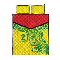 Custom Guyana Golden Jaguars Quilt Bed Set Heritage Flame Edition - Wonder Print Shop