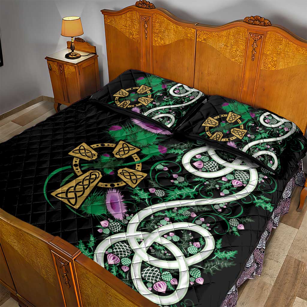 Scottish Celtic Cross Thistle Flowers Quilt Bed Set