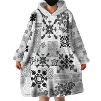 Hawaii Tapa Tribal Wearable Blanket Hoodie With Hawaiian Quilt Pattern Black - Wonder Print Shop