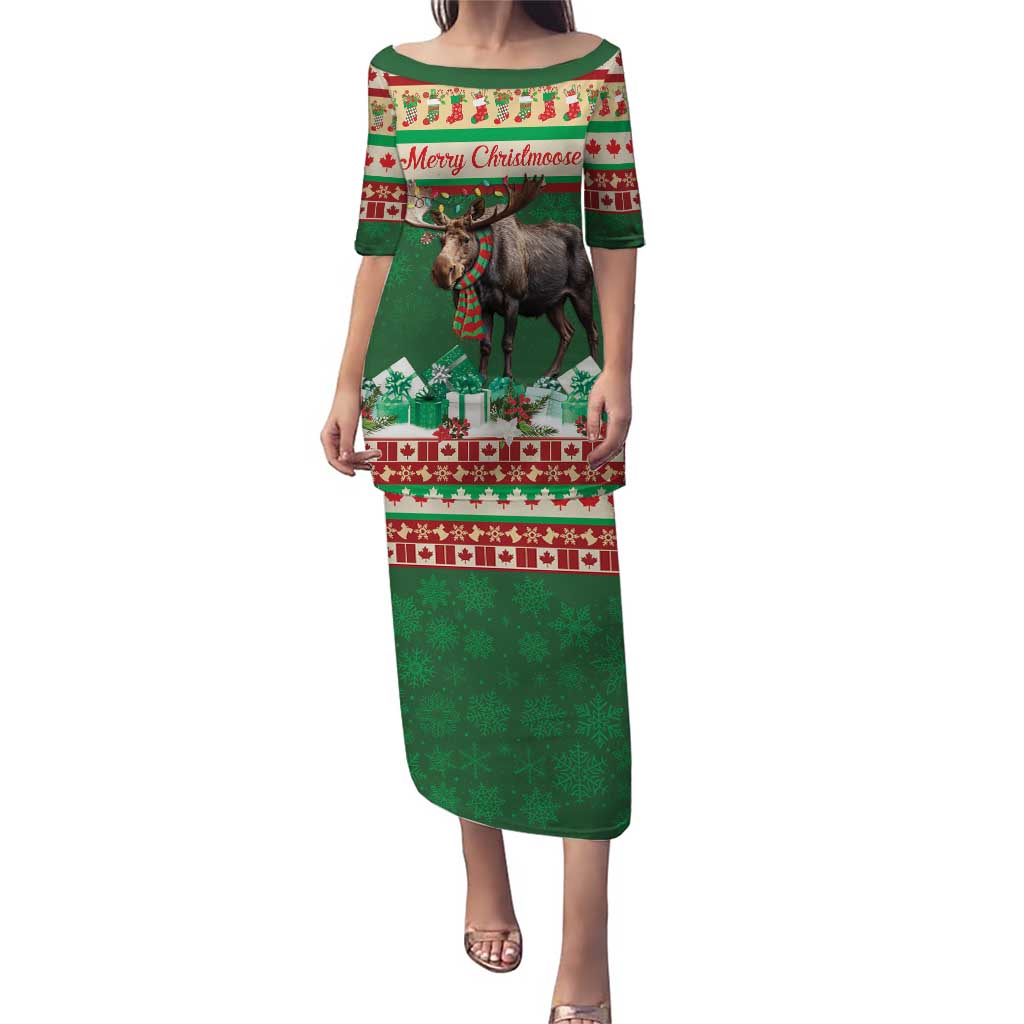 Personalized Merry Christmoose Puletasi Canada Merry Christmas Moose - Wonder Print Shop