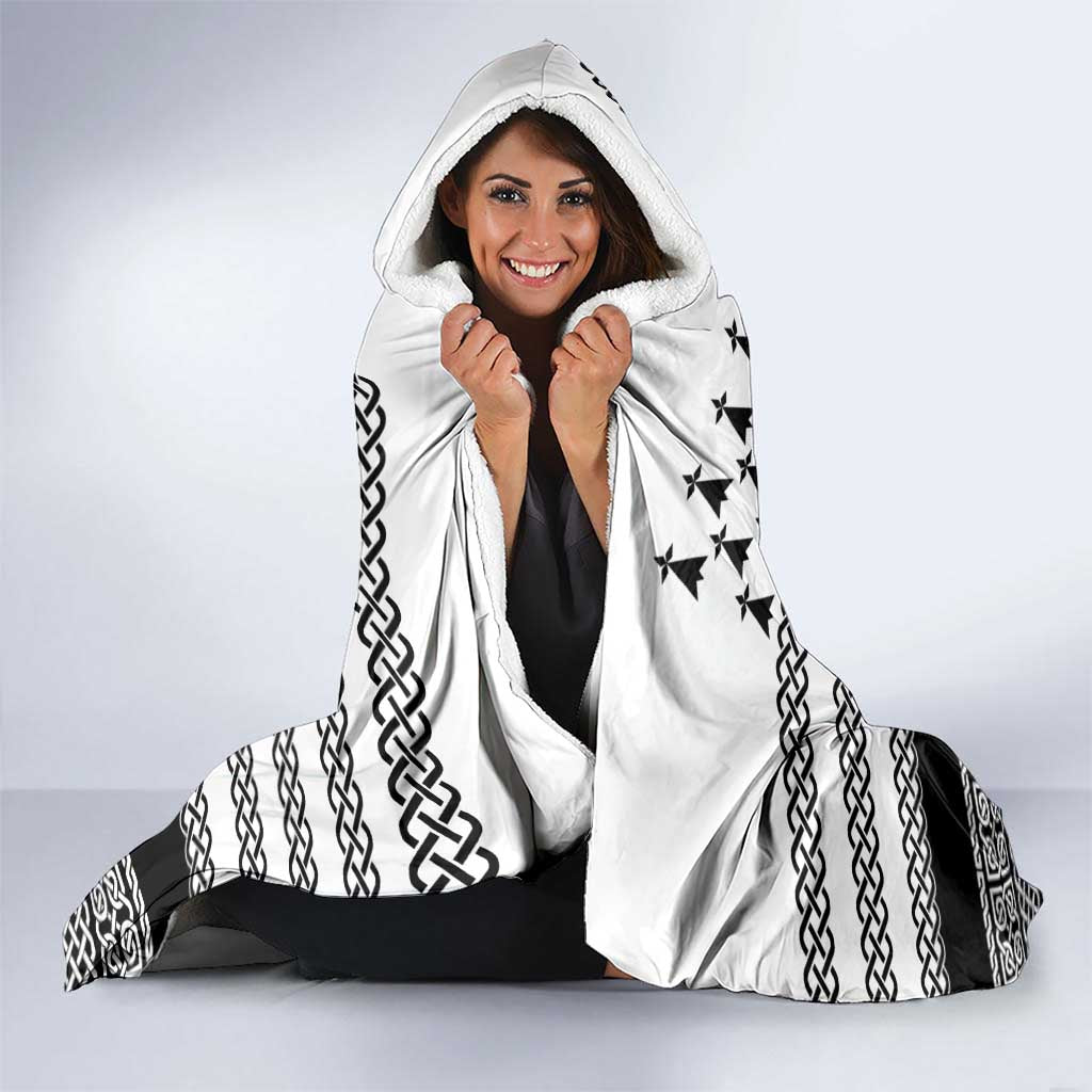 Brittany Celtic Knot Hooded Blanket Celtic Nation Heritage Pride - Wonder Print Shop