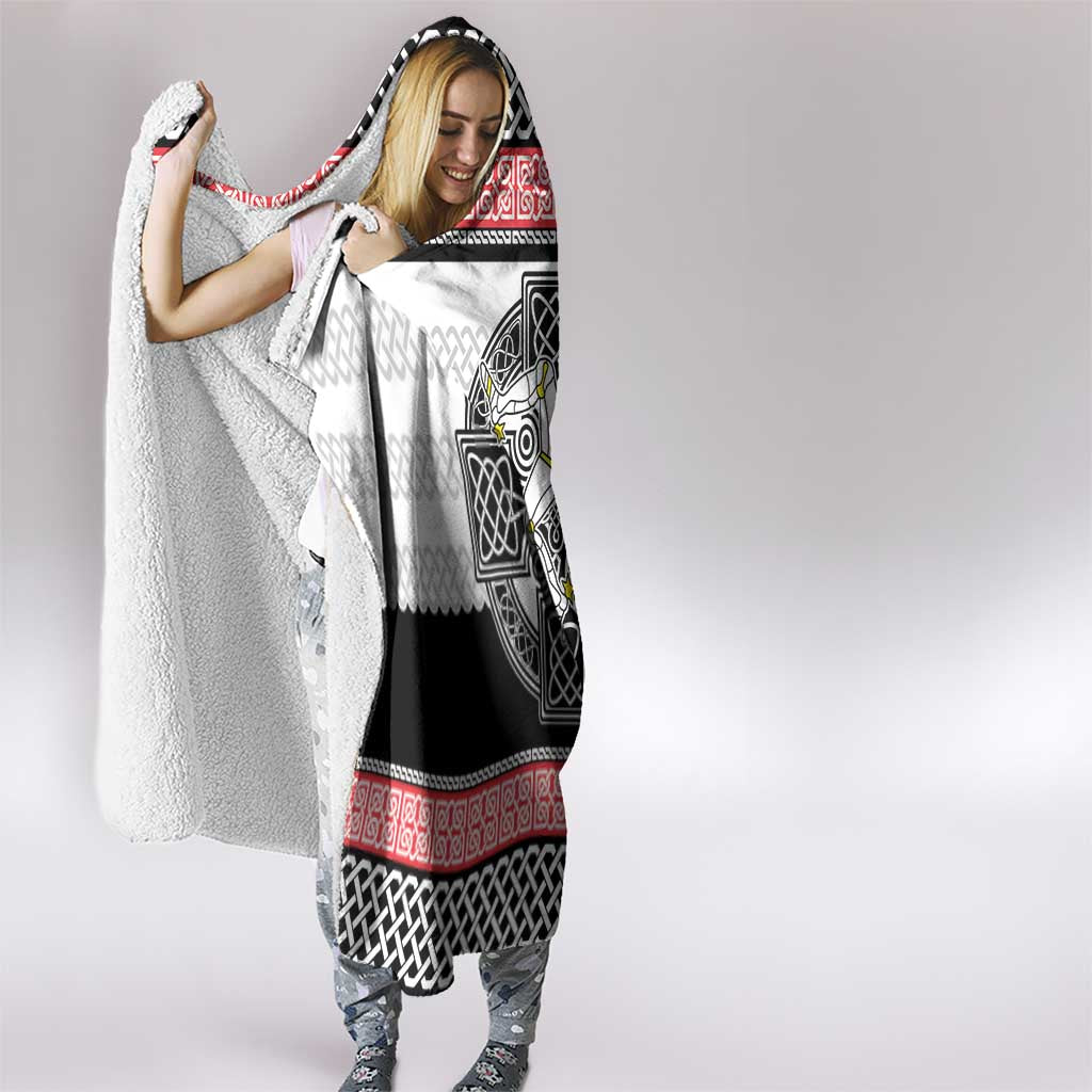 Isle of Man Celtic Knot Hooded Blanket Celtic Nation Heritage Pride - Wonder Print Shop