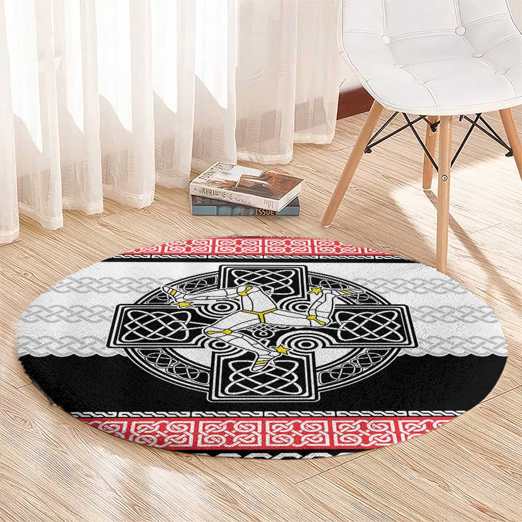 Isle of Man Celtic Knot Round Carpet Celtic Nation Heritage Pride - Wonder Print Shop