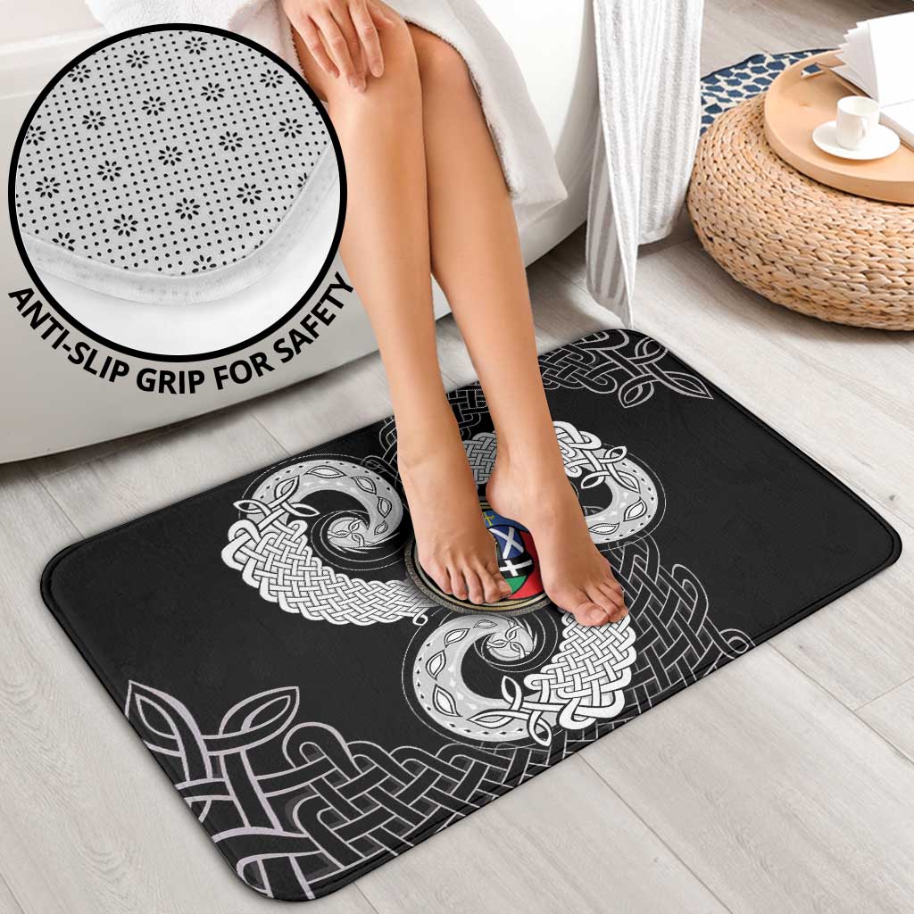 Six Celtic Countries Heritage Bathroom Set Black Celtic Knot Triskelion - Wonder Print Shop