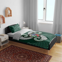 Six Celtic Countries Heritage Bedding Set Green Celtic Knot Triskelion - Wonder Print Shop