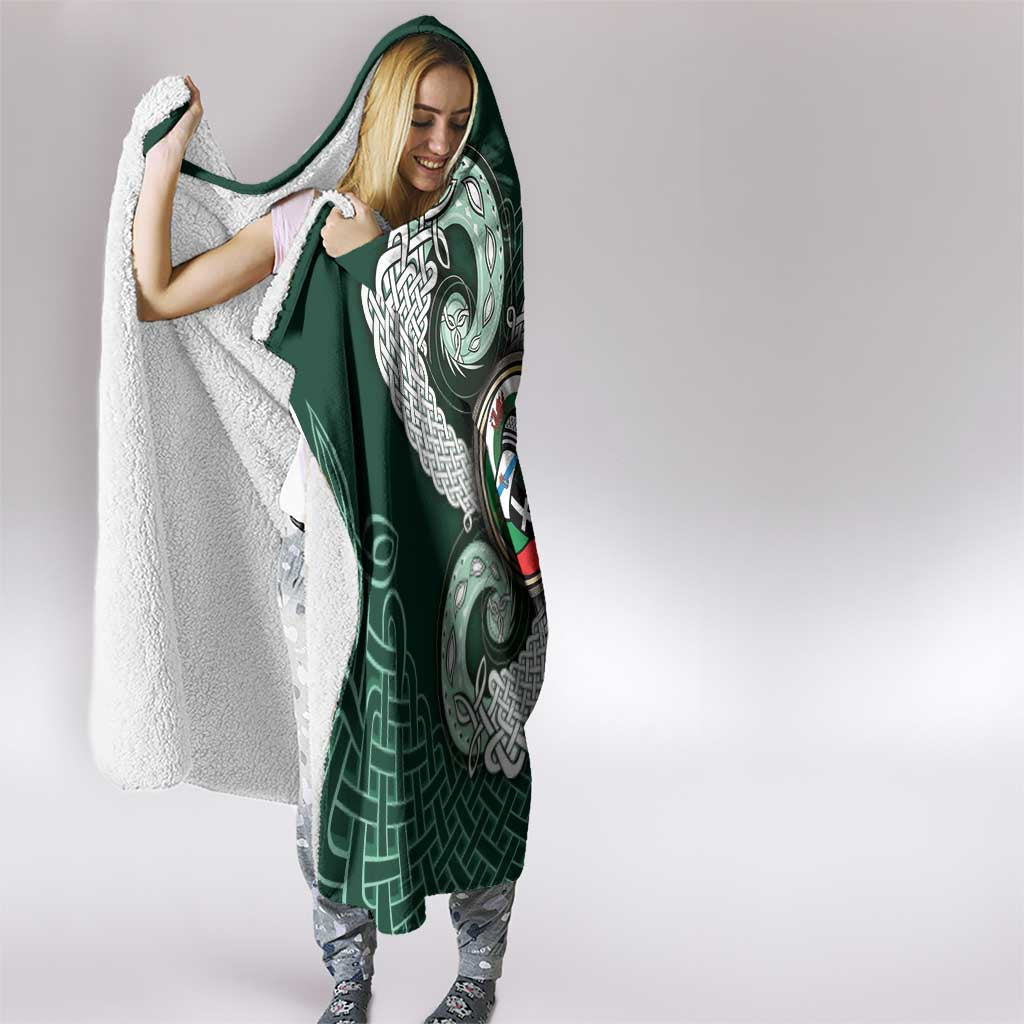 Six Celtic Countries Heritage Hooded Blanket Green Celtic Knot Triskelion - Wonder Print Shop