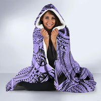 polynesia-hooded-blanket-tribal-polynesian-spirit-with-violet-pacific-flowers