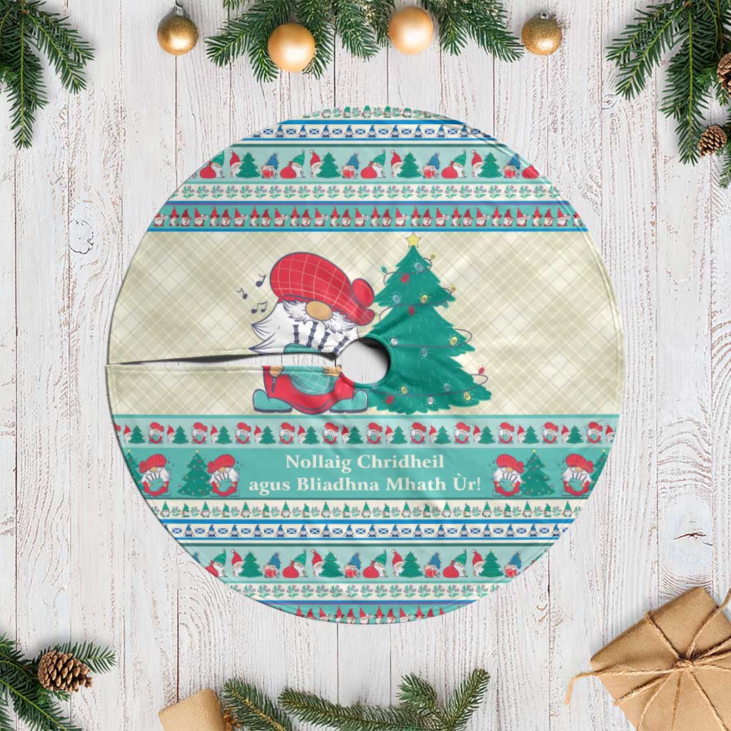 Gnome Bagpies Musical Tree Skirt Nollaig Chridheil Scotland Christmas Pattern - Wonder Print Shop