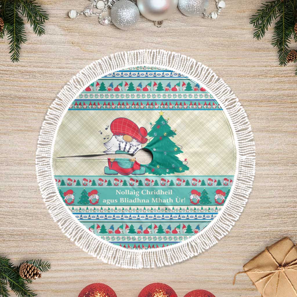 Gnome Bagpies Musical Tree Skirt Nollaig Chridheil Scotland Christmas Pattern - Wonder Print Shop