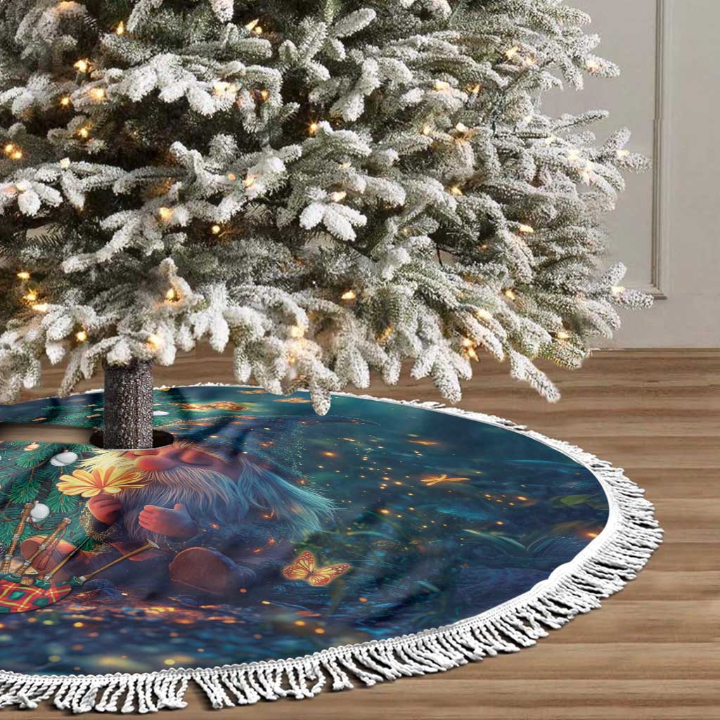 Nollaig Chridheil Scottish Gnome Tree Skirt Bagpies Musical and Chirstmas Tree - Wonder Print Shop