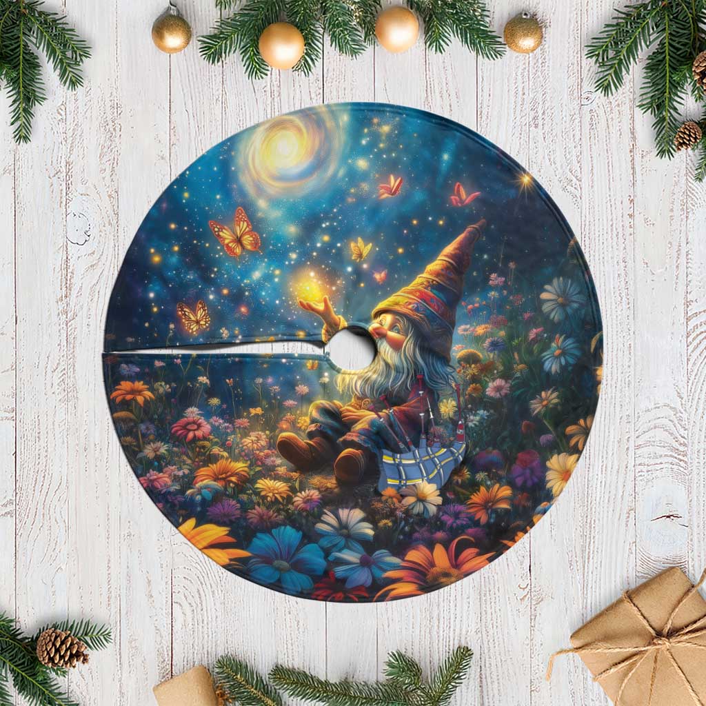 Nollaig Chridheil Scottish Gnome Tree Skirt Merry Christmas with Starry Night - Wonder Print Shop