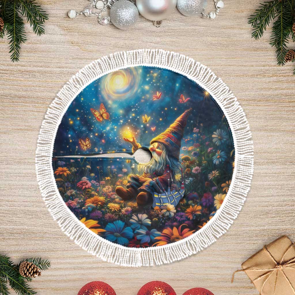 Nollaig Chridheil Scottish Gnome Tree Skirt Merry Christmas with Starry Night - Wonder Print Shop