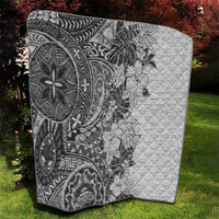 Polynesia Quilt Hibiscus and Hawaiian Tribal Tattoo Retro Style Gray Color - Wonder Print Shop