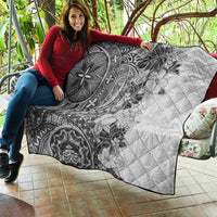 Polynesia Quilt Hibiscus and Hawaiian Tribal Tattoo Retro Style Gray Color - Wonder Print Shop