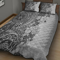 Polynesia Quilt Bed Set Hibiscus and Hawaiian Tribal Tattoo Retro Style Gray Color - Wonder Print Shop