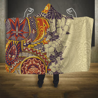 polynesia-hooded-blanket-hibiscus-and-hawaiian-tribal-tattoo-retro-style-tan-color
